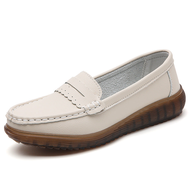 Chaussures à semelle souple et découpe respirante