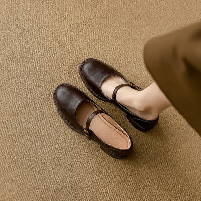 Chaussures en cuir noir à semelles épaisses et talons hauts