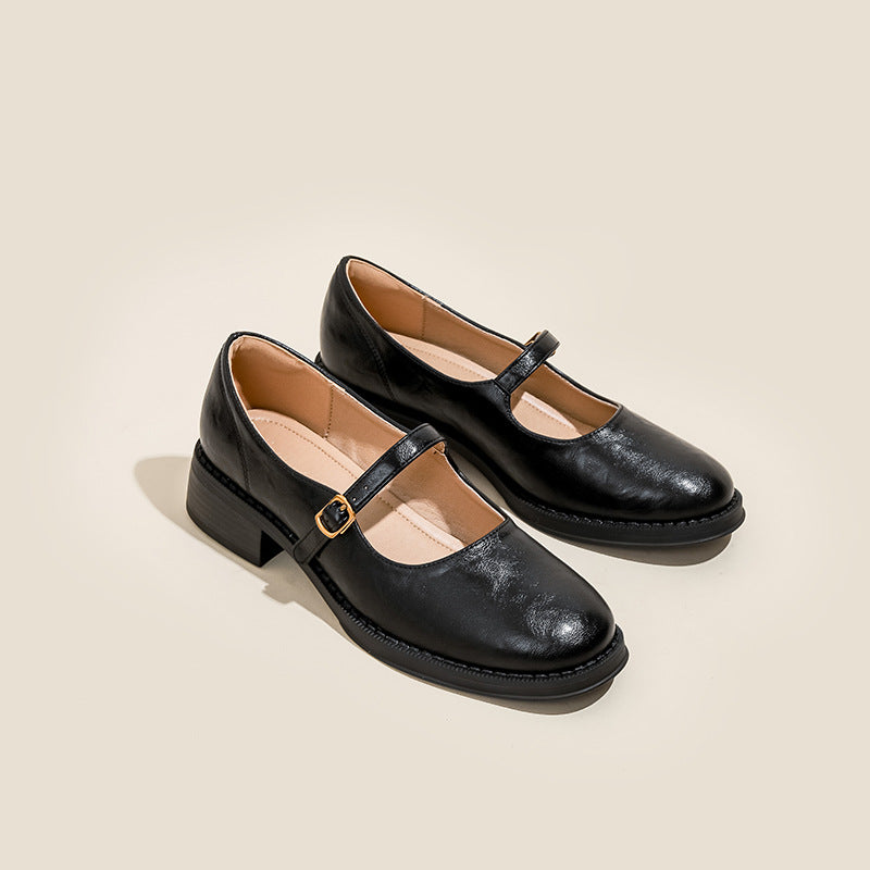 Chaussures en cuir noir à semelles épaisses et talons hauts