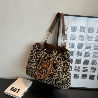 Sac cabas femme à imprimé léopard